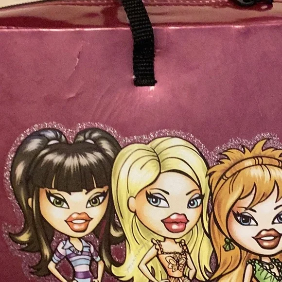 Bratz Dolls & Case & Clothes Lot Of 5 Doll Vintage Collectibles Collection Set - Picture 14 of 16